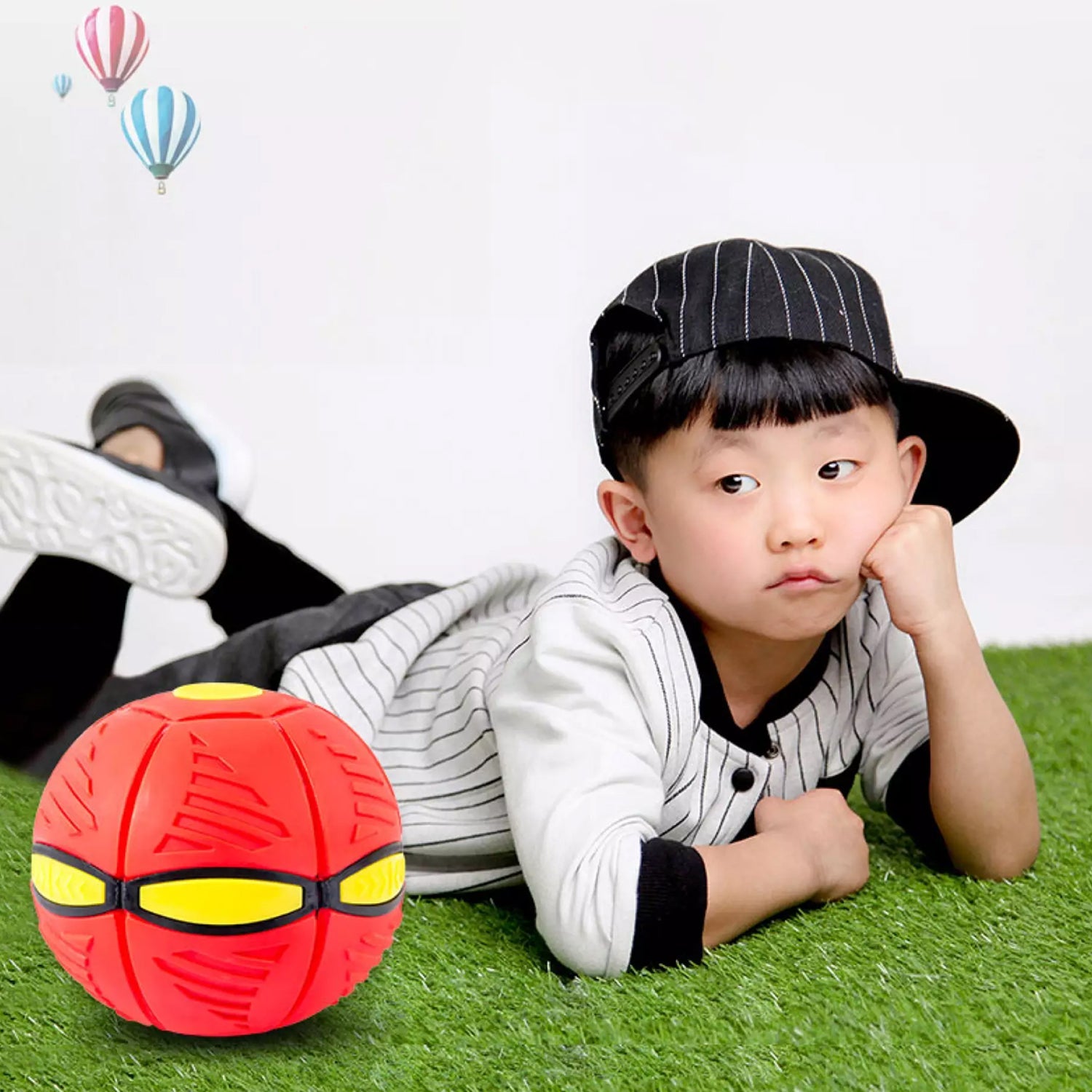 8060 Flying Soccer Ball Magic Ball Frisbee Deformation UFO Football Flat Throw Disc (Without LED Light) 8060 Flying Soccer Ball Magic Ball Frisbee Deformation UFO Football Flat Throw Disc (Without LED Light)